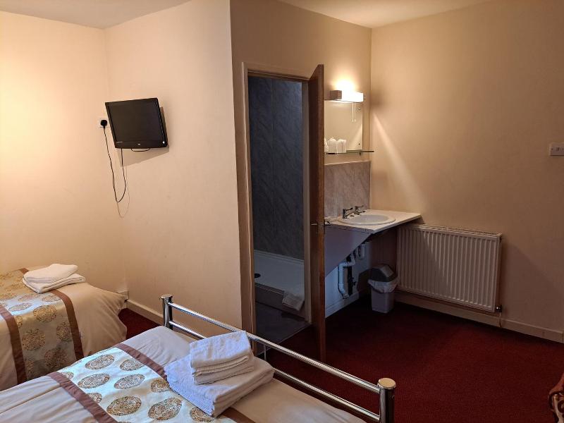 Diamond House Hotel image