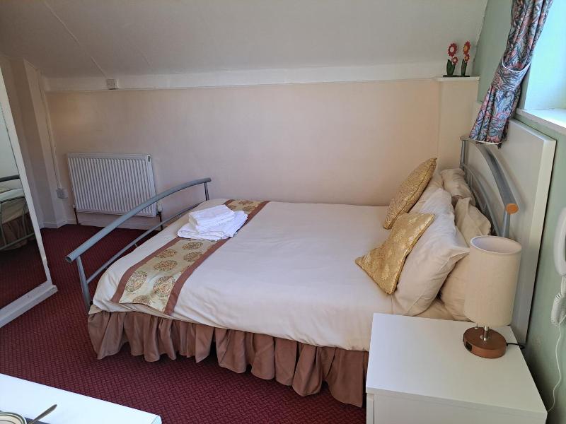 Diamond House Hotel image
