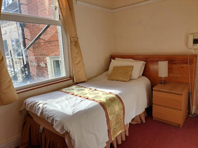 Diamond House Hotel image