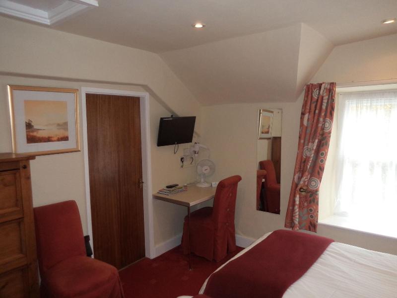 Ivy House image