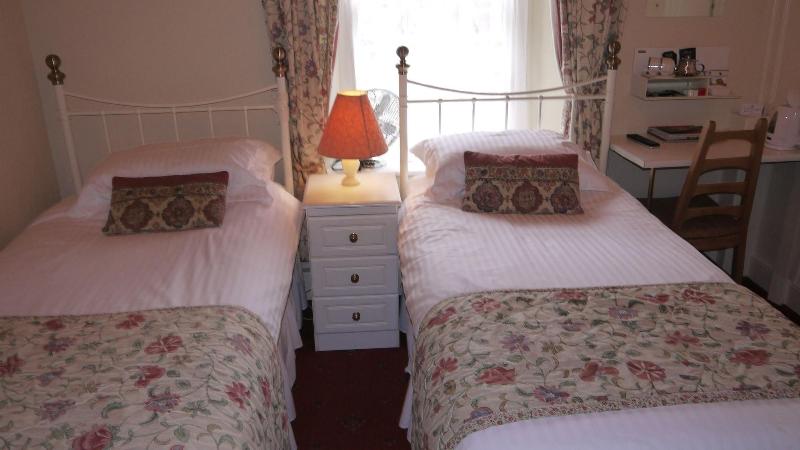 Ivy House image