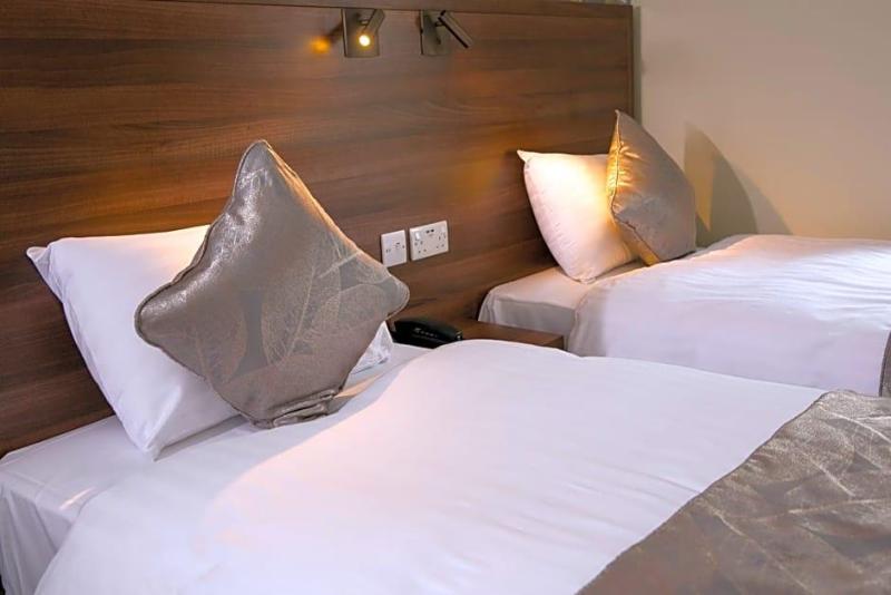 Manor Parc Hotel image