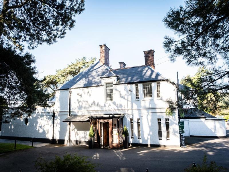 Manor Parc Hotel image