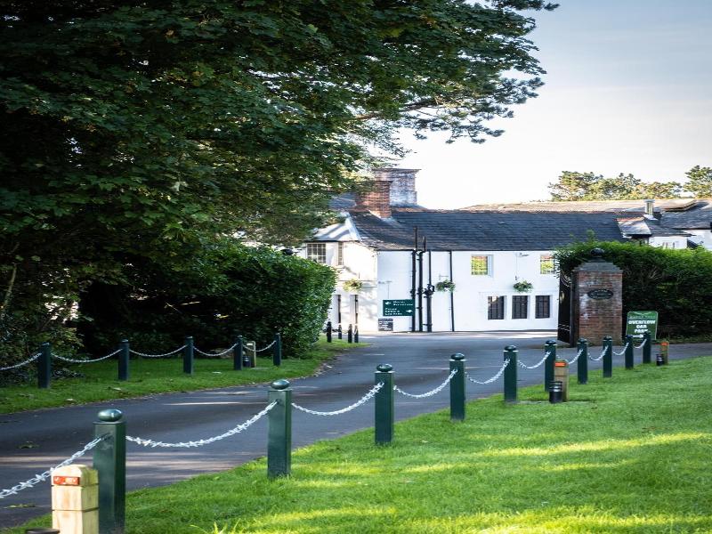 Manor Parc Hotel image