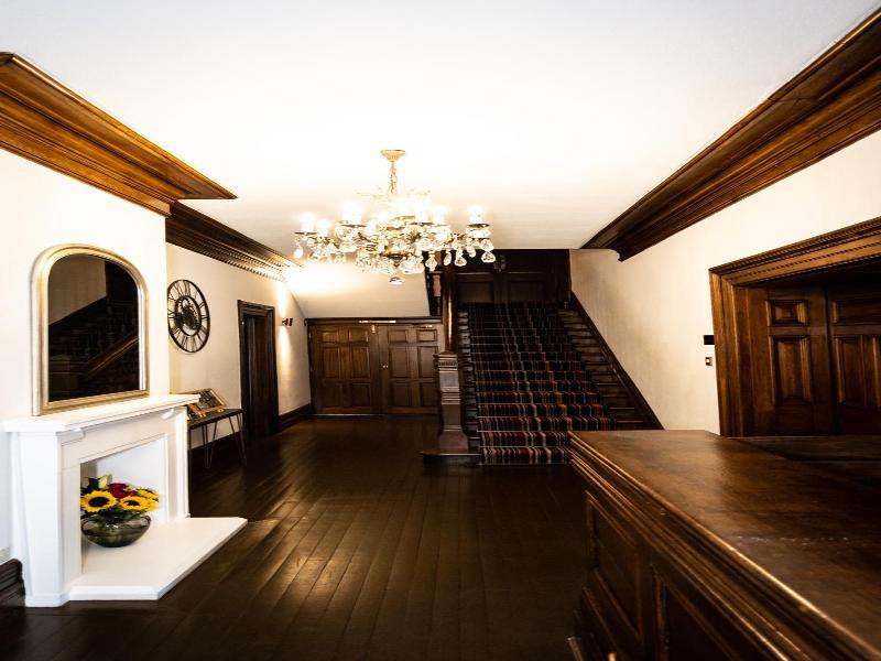 Manor Parc Hotel image