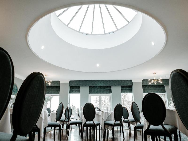 Manor Parc Hotel image