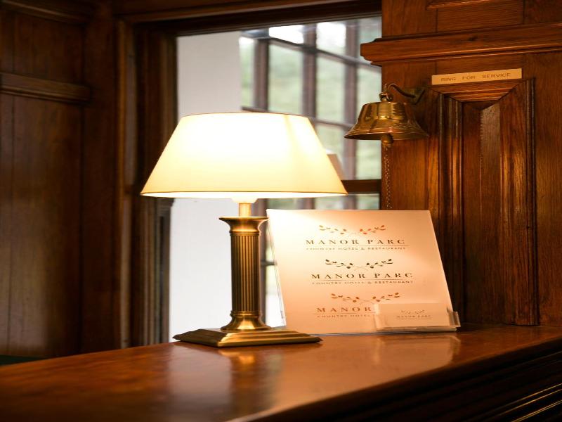 Manor Parc Hotel image