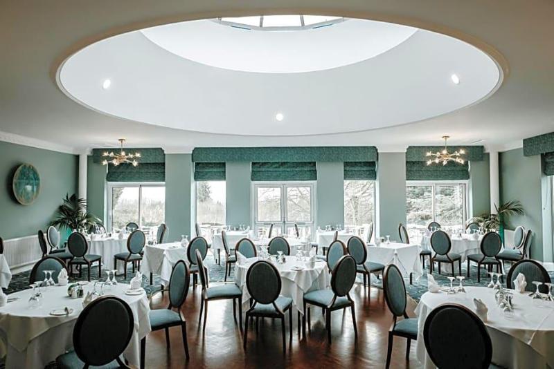 Manor Parc Hotel image