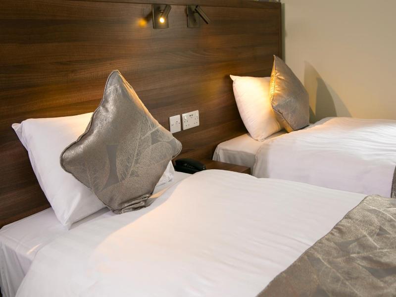 Manor Parc Hotel image