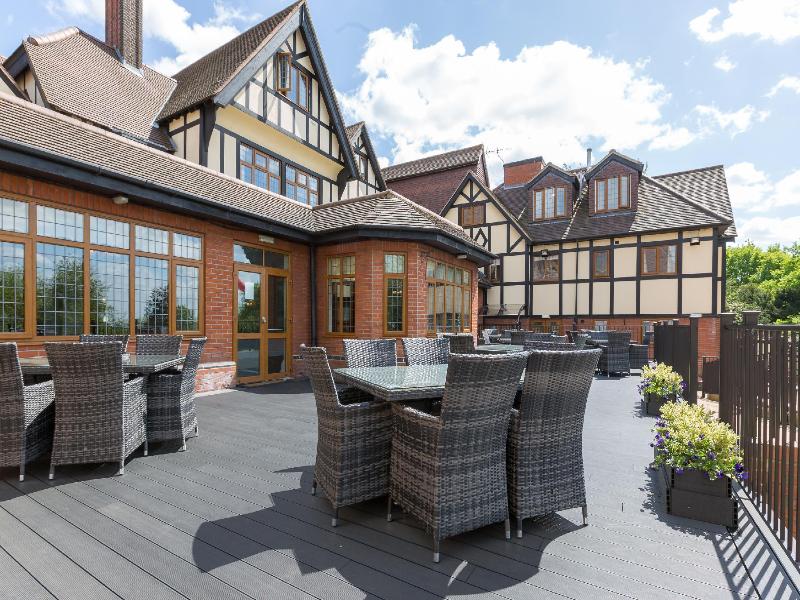 De Rougemont Manor Hotel image