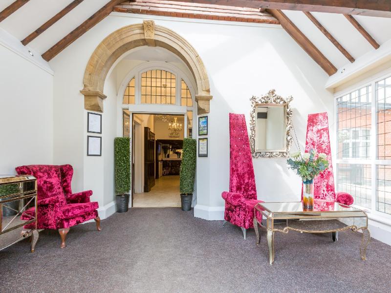 De Rougemont Manor Hotel image
