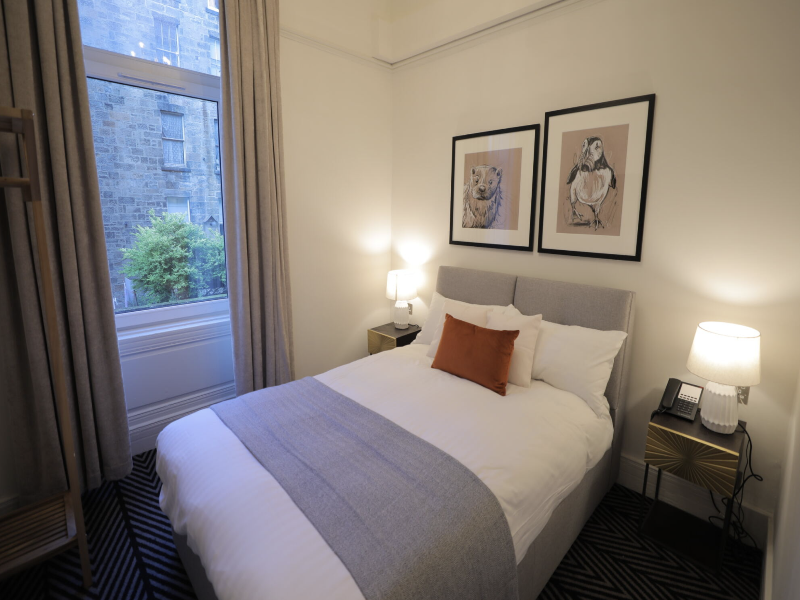 Boutique 50 image