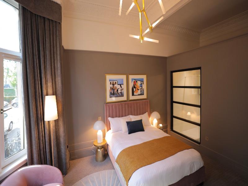 Boutique 50 image