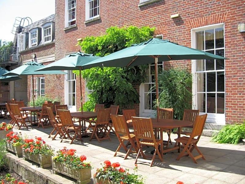 Lysses House Hotel image