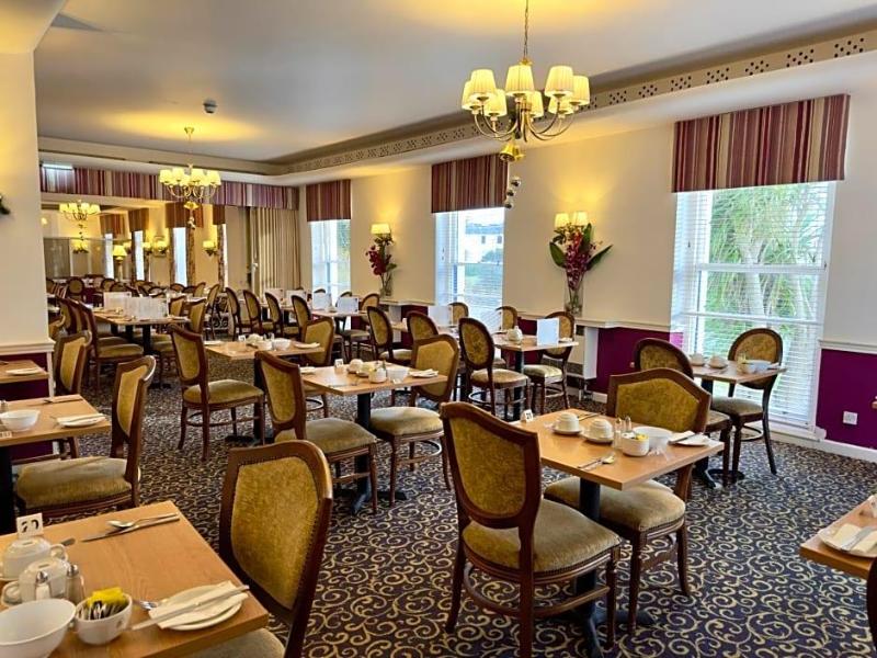 Royal Norfolk Hotel image