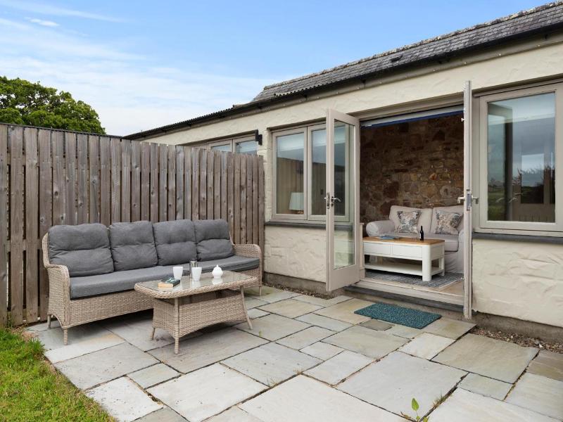 Canaston Oaks Luxury Bed   Breakfast image