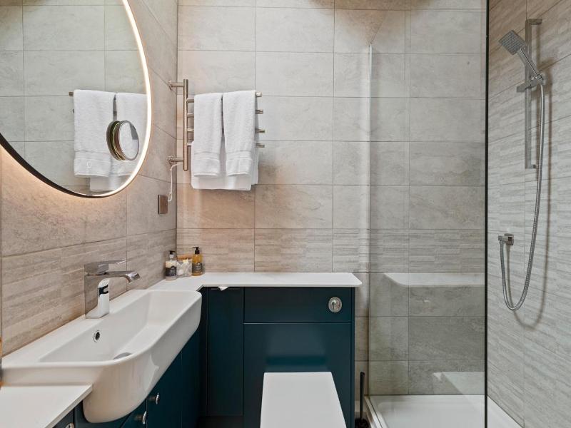 Canaston Oaks Luxury Bed   Breakfast image