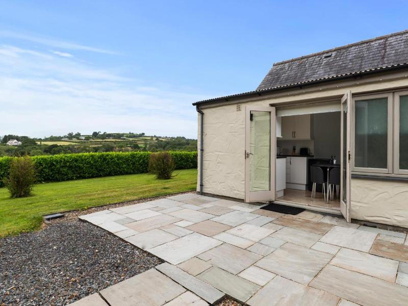 Canaston Oaks Luxury Bed   Breakfast image