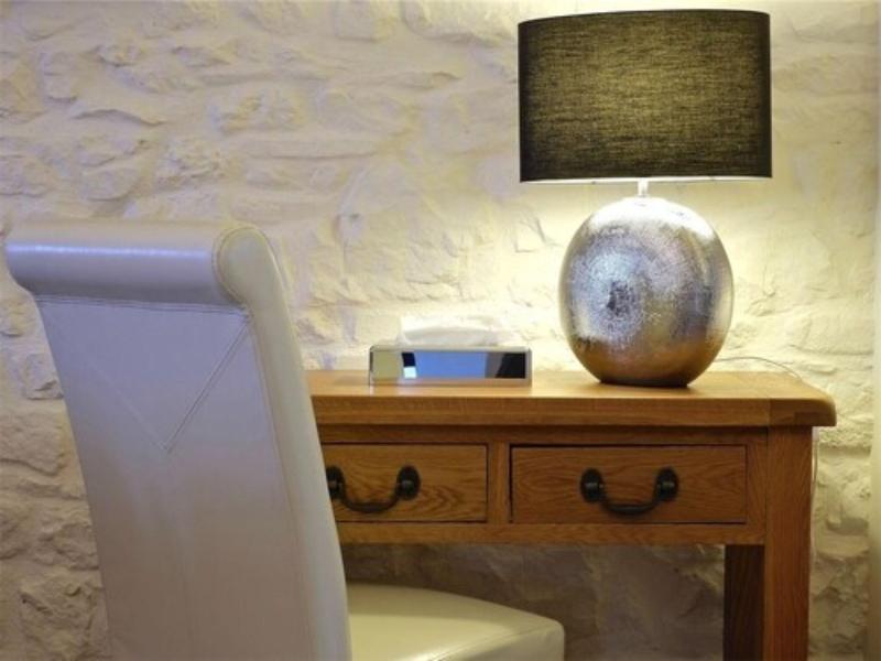 Canaston Oaks Luxury Bed   Breakfast image
