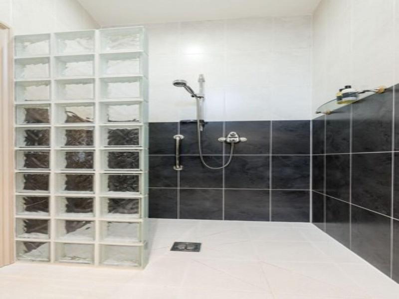 Canaston Oaks Luxury Bed   Breakfast image