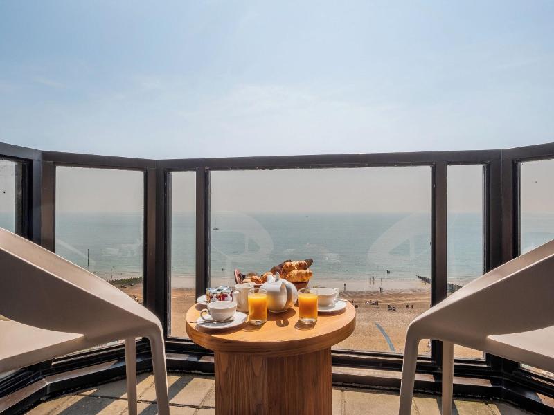 THE VIEW HOTEL image