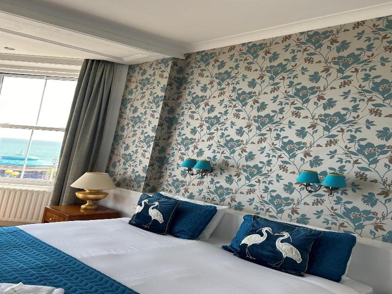 The Cumberland Hotel image