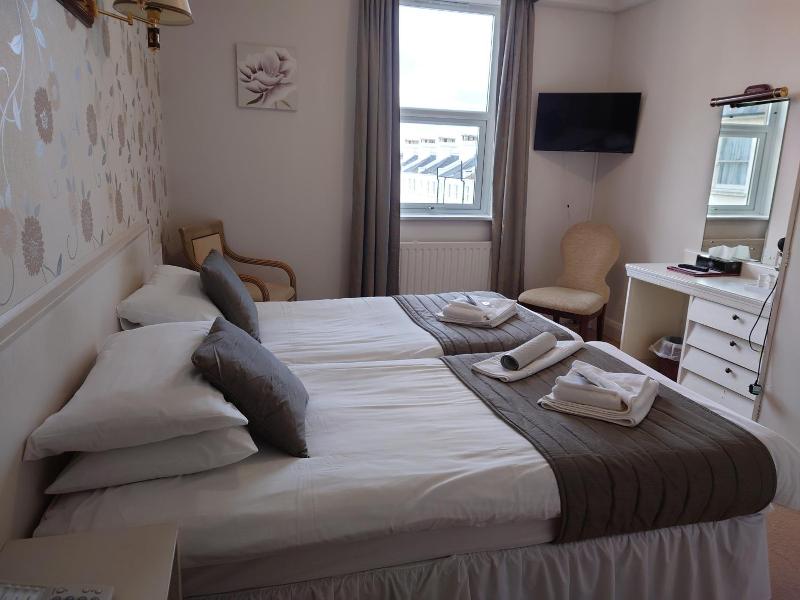 The Cumberland Hotel image