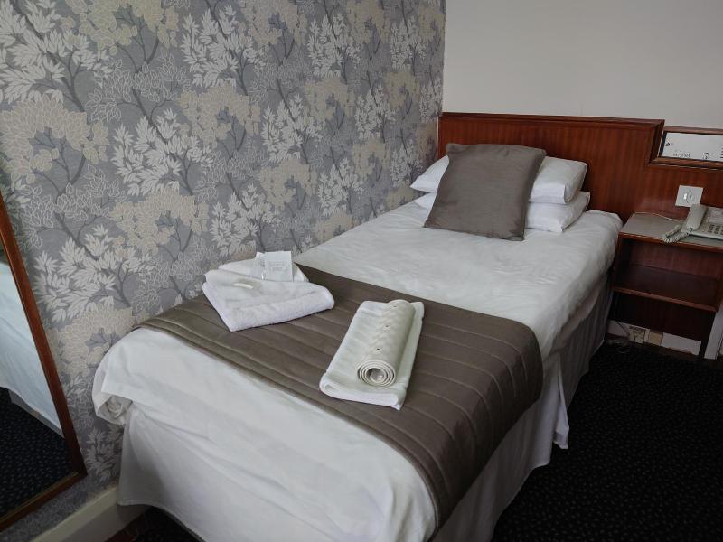 The Cumberland Hotel image