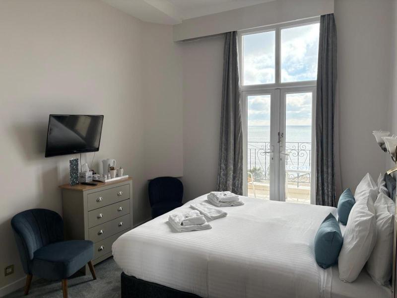 The Cumberland Hotel image