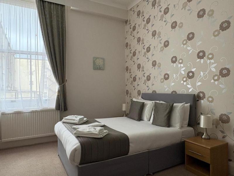 The Cumberland Hotel image
