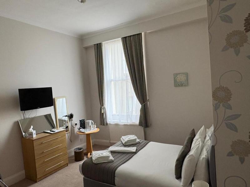 The Cumberland Hotel image