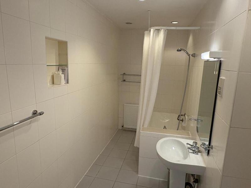 The Cumberland Hotel image