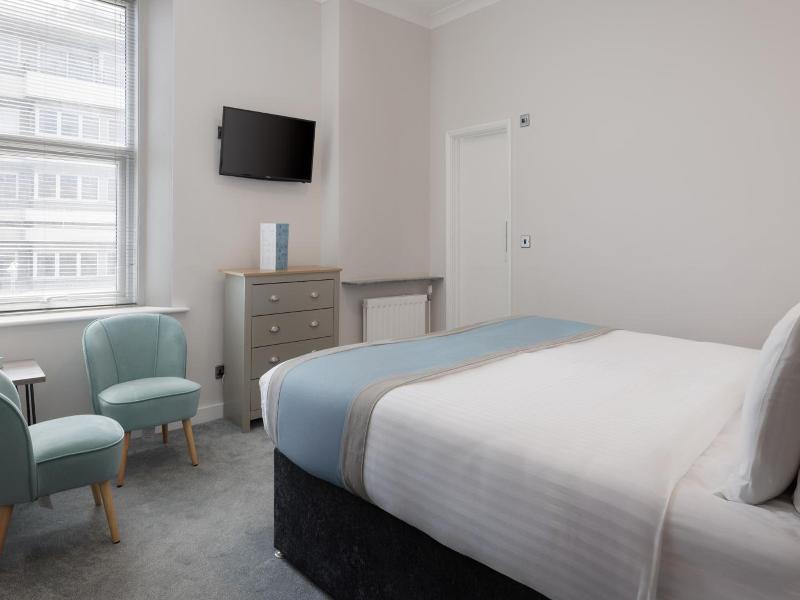 The Cumberland Hotel image