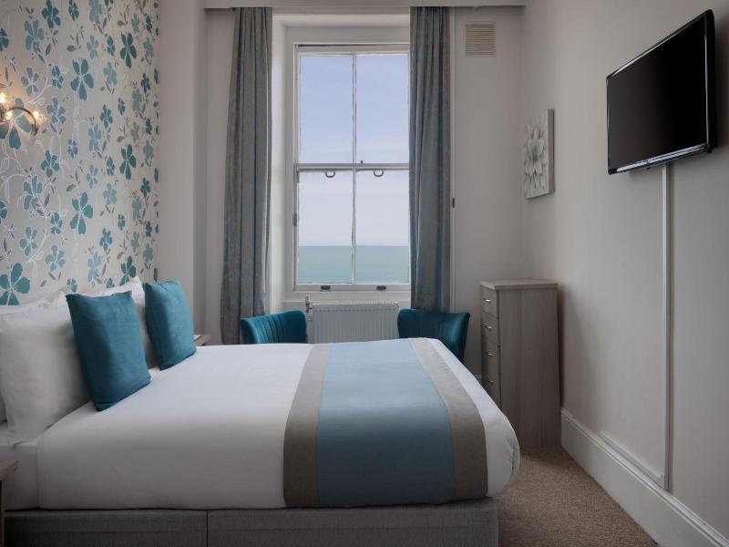 The Cumberland Hotel image