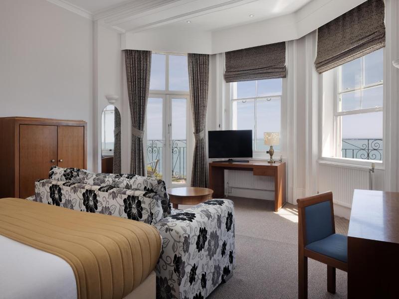 The Cumberland Hotel image
