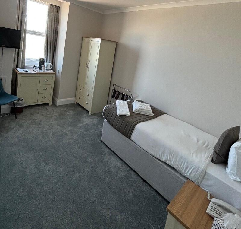 The Cumberland Hotel image