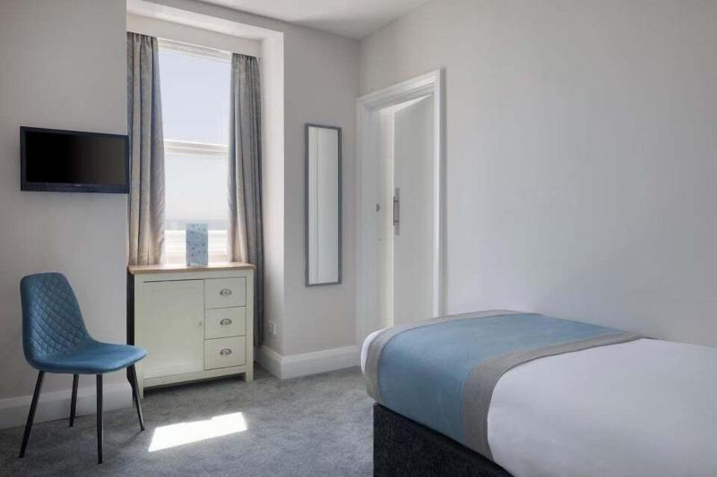 The Cumberland Hotel image