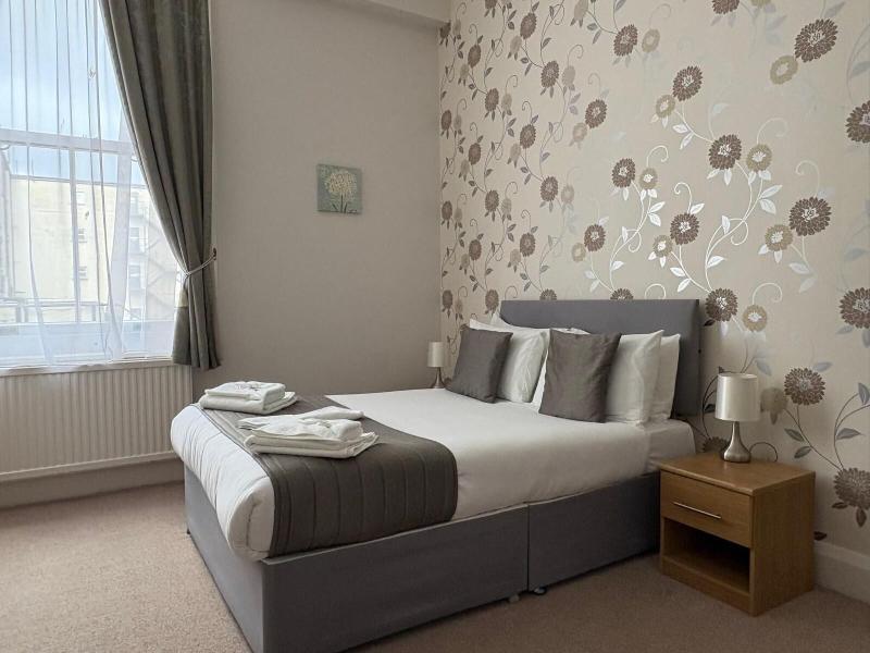 The Cumberland Hotel image