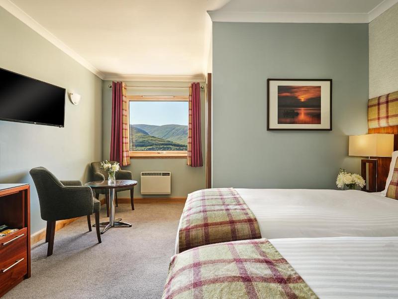 Clan MacDuff Hotel image