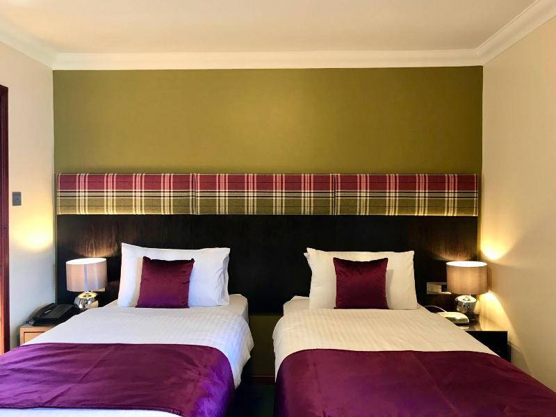 Clan MacDuff Hotel image