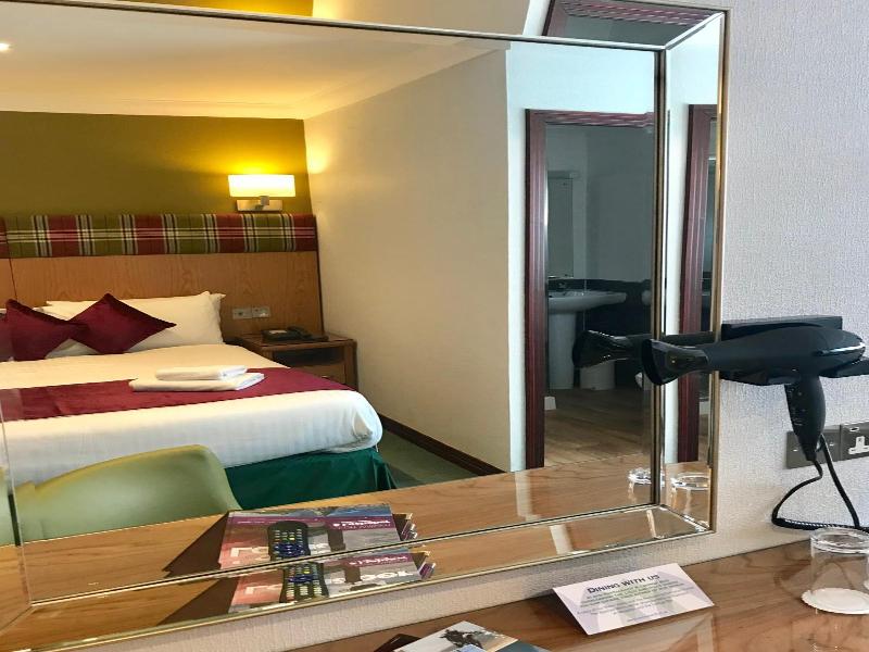 Clan MacDuff Hotel image