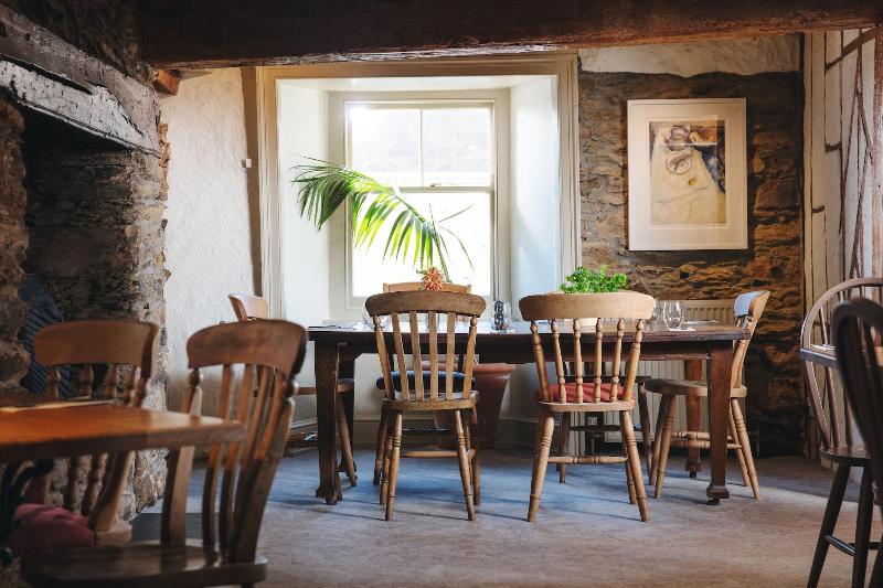 The Plume of Feathers image