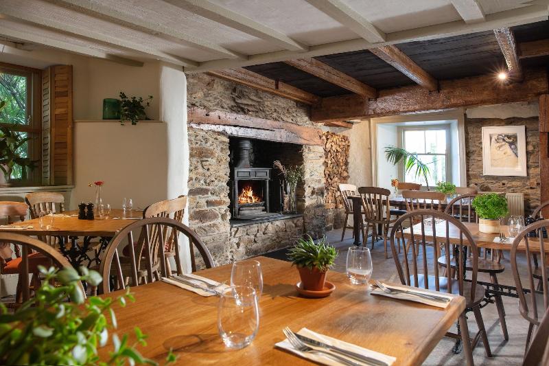 The Plume of Feathers image
