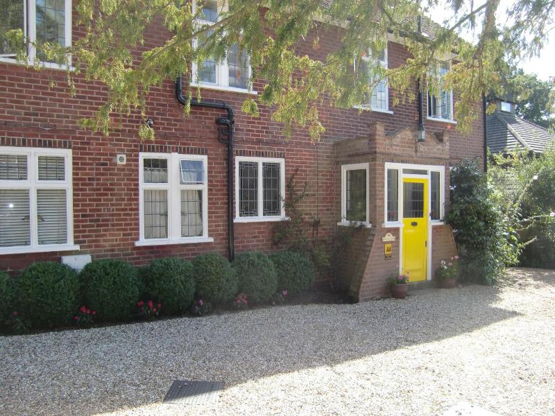 Hatsue Guest House, Camberley