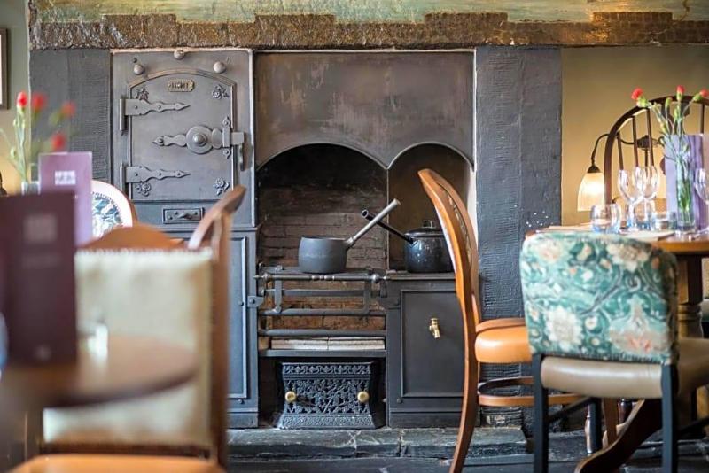 The Horse and Farrier Inn image