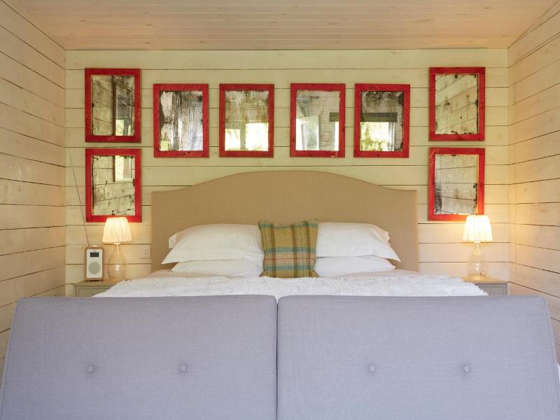 The Wheatsheaf Combe Hay image