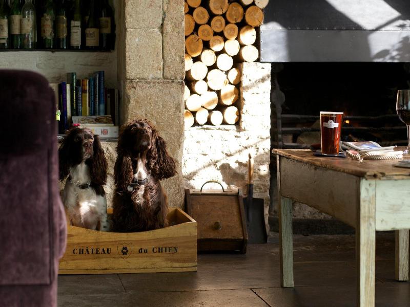 The Wheatsheaf Combe Hay image