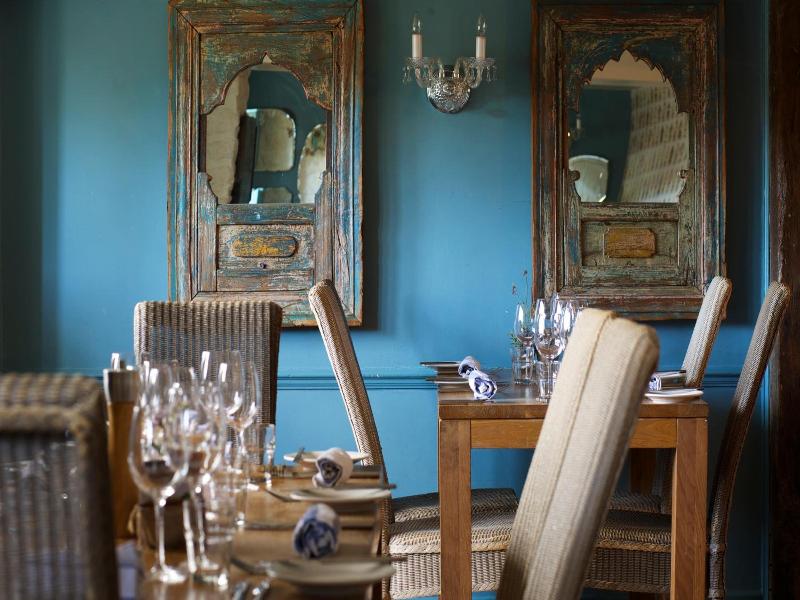 The Wheatsheaf Combe Hay image
