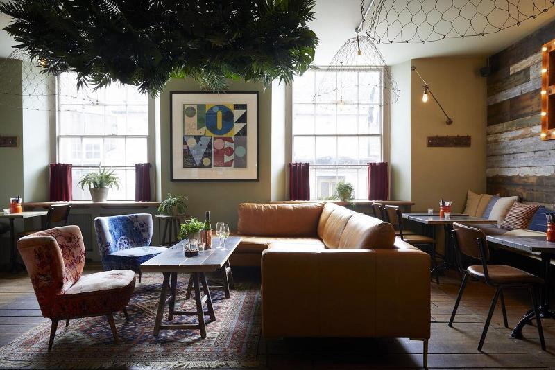 Artist Residence Boutique Guesthouse image