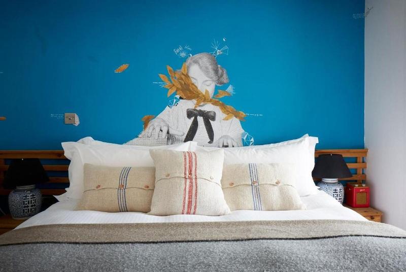 Artist Residence Boutique Guesthouse image